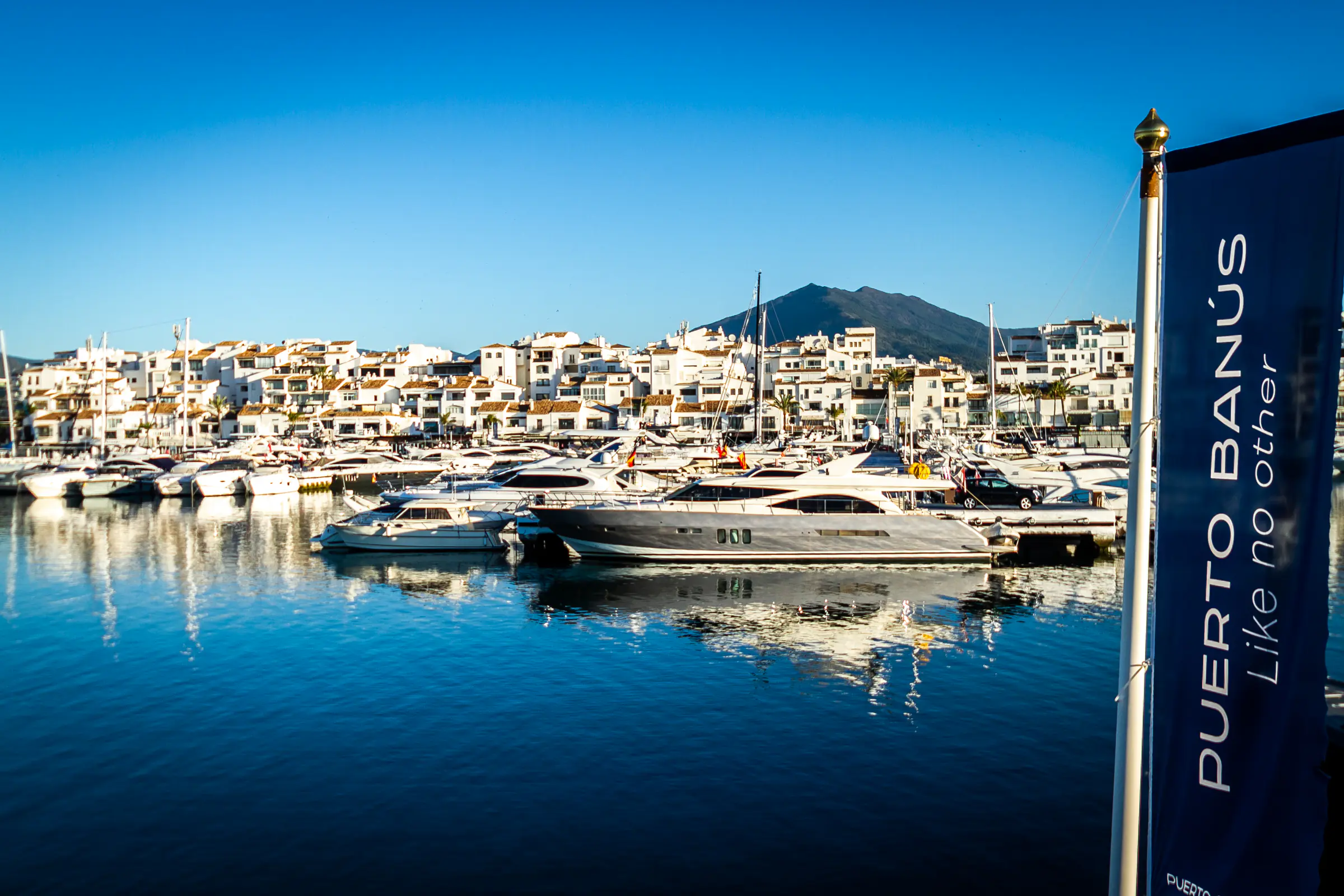 Puerto Ban&uacute;s Marbella holiday apartments